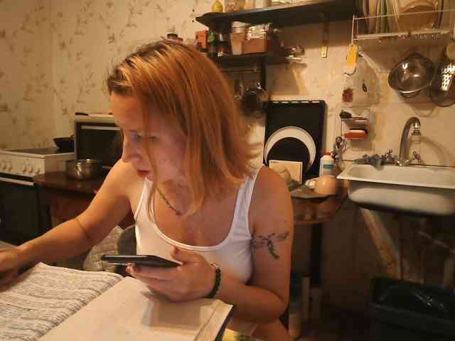 GLAMYR252's webcam live show
