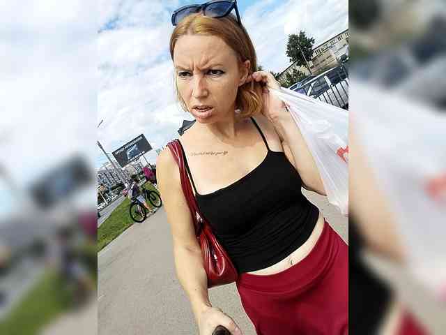 GLAMYR252 Live Webcam on BongaCams