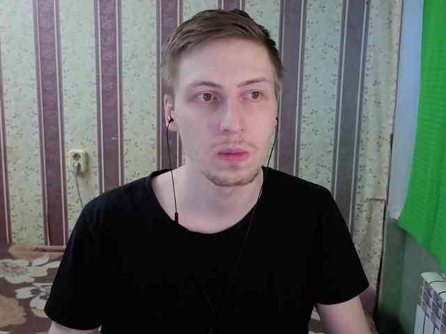 darienlarge Sex Cam Show