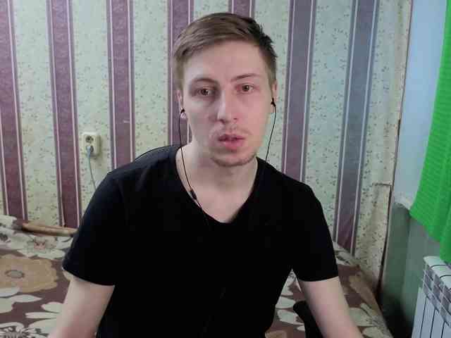 darienlarge Sex Cam Show