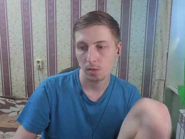 darienlarge Sex Cam Show