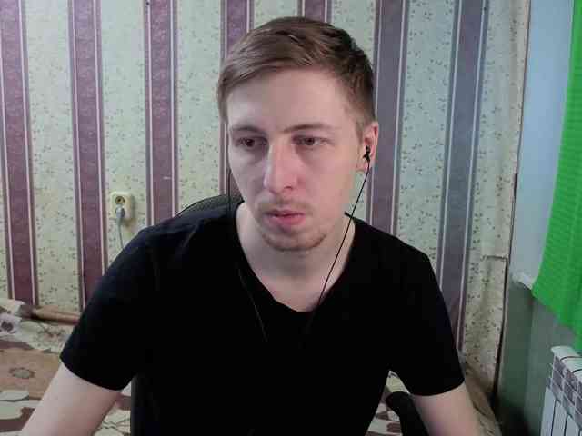darienlarge Sex Cam Show