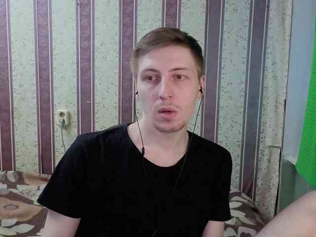 darienlarge Sex Cam Show