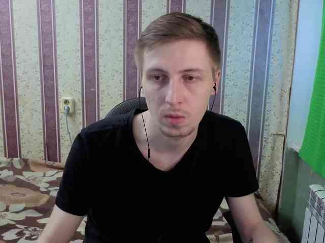 darienlarge Sex Cam Show