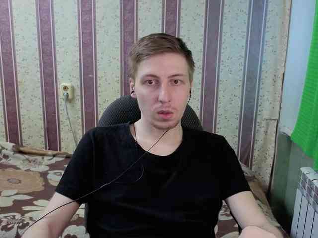 darienlarge Sex Cam Show