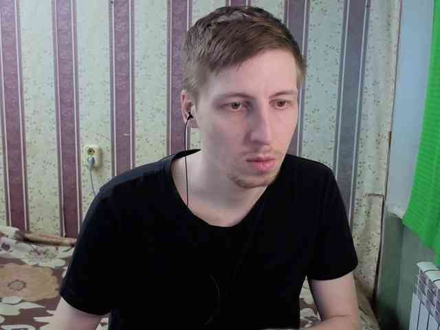 darienlarge Sex Cam Show