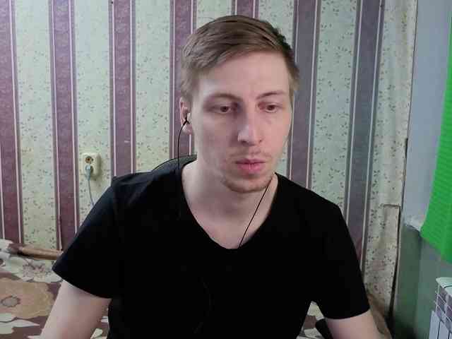 darienlarge Sex Cam Show