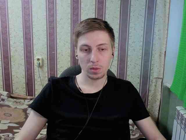 darienlarge Sex Cam Show