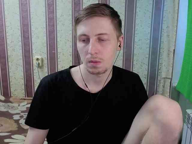darienlarge Sex Cam Show
