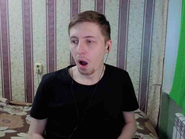 darienlarge Sex Cam Show