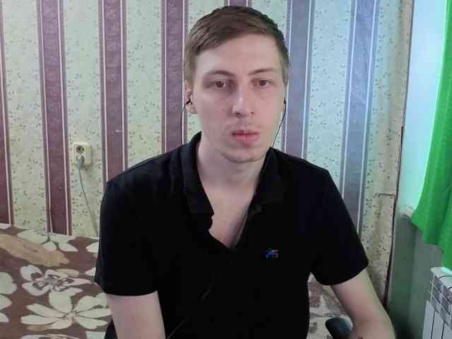 darienlarge Sex Cam Show