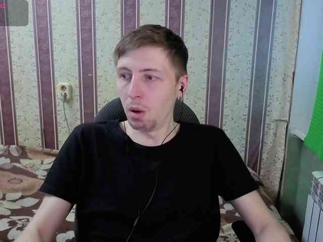 darienlarge Sex Cam Show