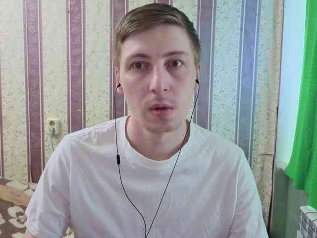 darienlarge Sex Cam Show