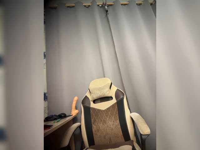KiraWhite preview