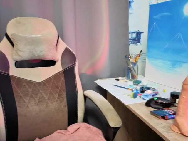 KiraWhite live cam on BongaCams