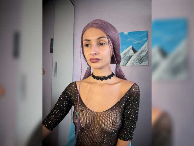 KiraWhite live cam on BongaCams