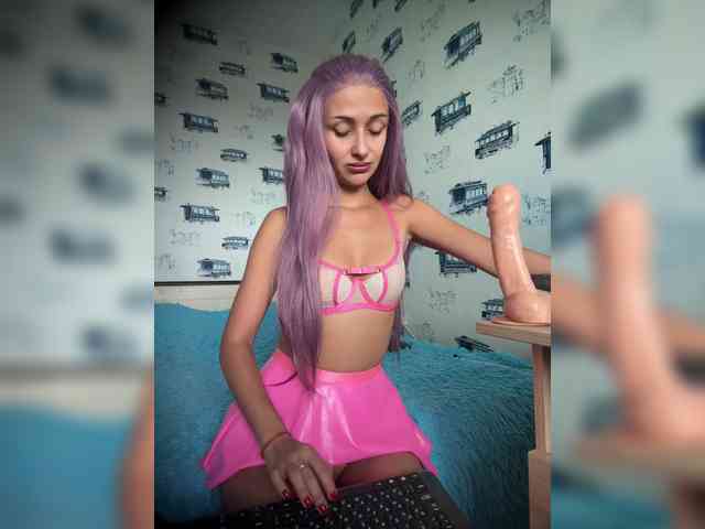 KiraWhite Sex Cam Show
