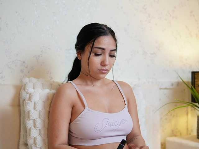 AmyKaiya live cam on BongaCams