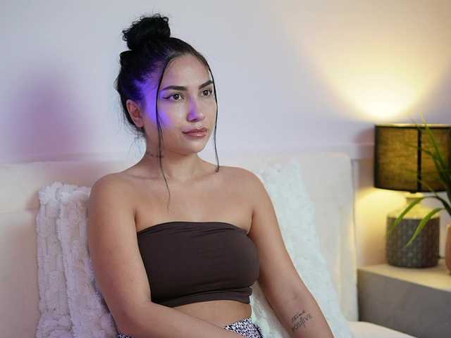 AmyKaiya live cam on BongaCams