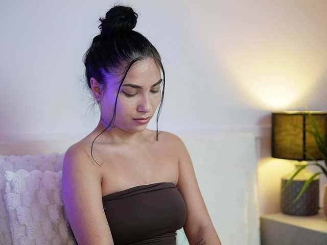 AmyKaiya live cam on BongaCams