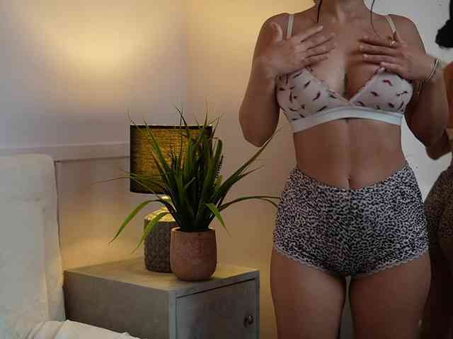 AmyKaiya webcam