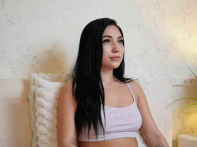 AmyKaiya - Girl 