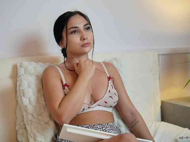AmyKaiya webcam