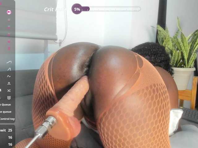 TanishaEvanss live cam preview