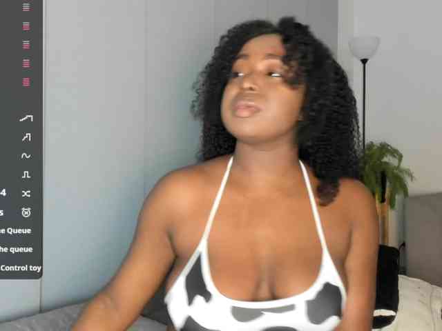 TanishaEvanss webcam
