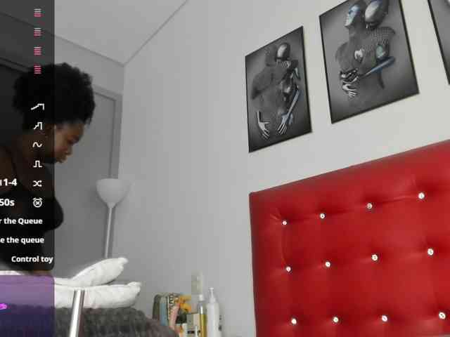 TanishaEvanss webcam