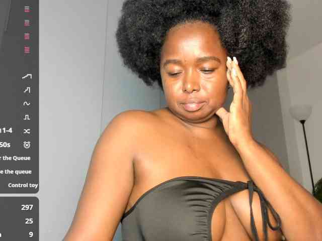 TanishaEvanss webcam