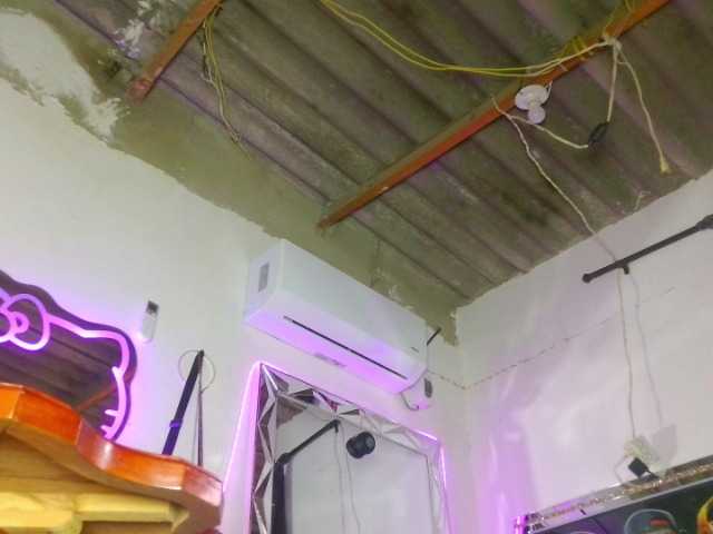 sweet_and_dirty_doll live cam