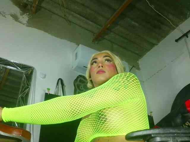 sweet_and_dirty_doll