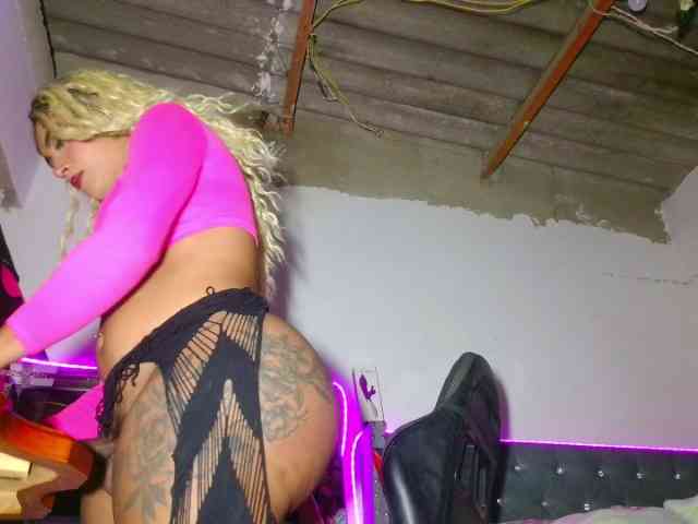 sweet_and_dirty_doll