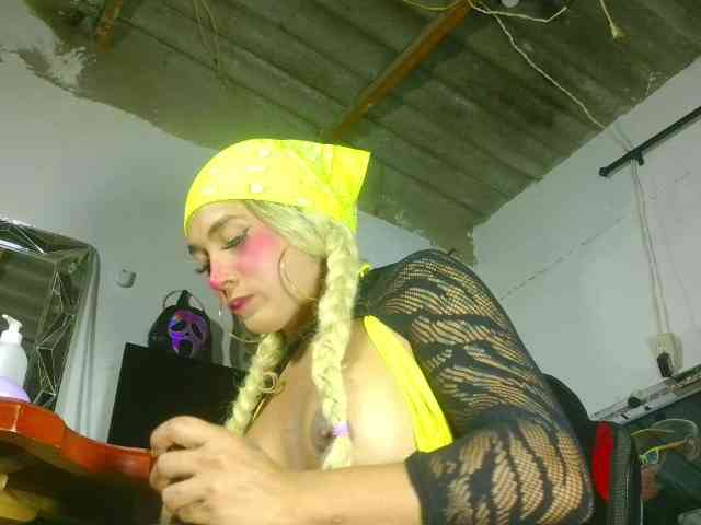 sweet_and_dirty_doll