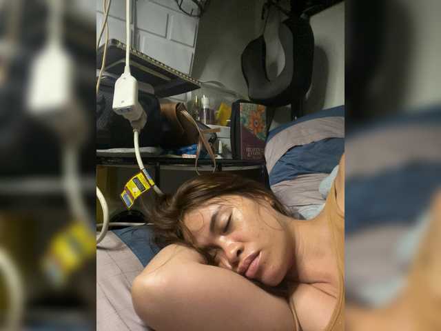 Chix1990 live cam on BongaCams