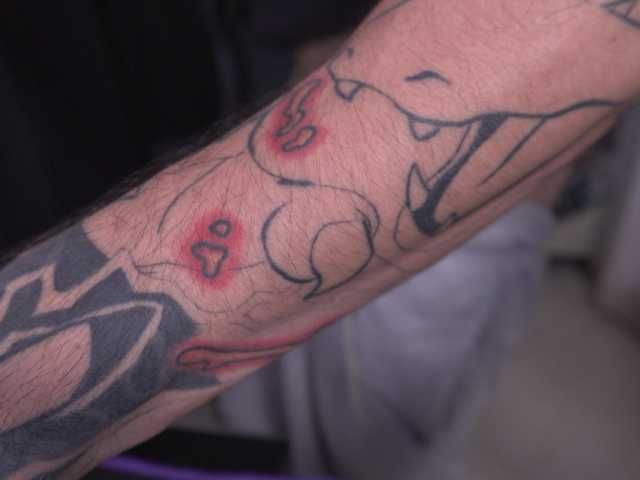 Redrum696 live webcam show