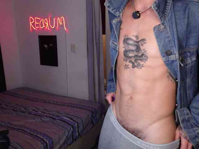 Redrum696