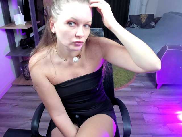StrippingLady live cam on BongaCams