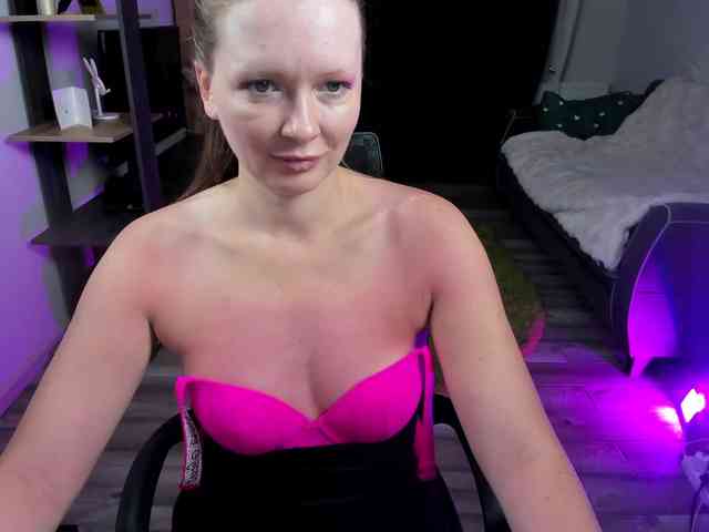 StrippingLady webcam