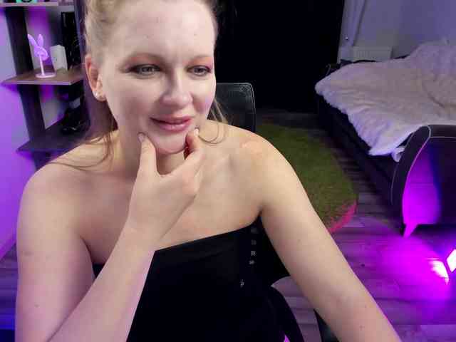 StrippingLady webcam