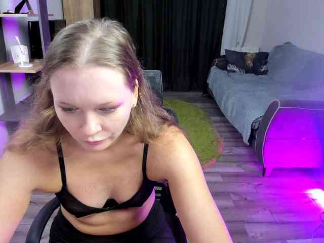 StrippingLady webcam