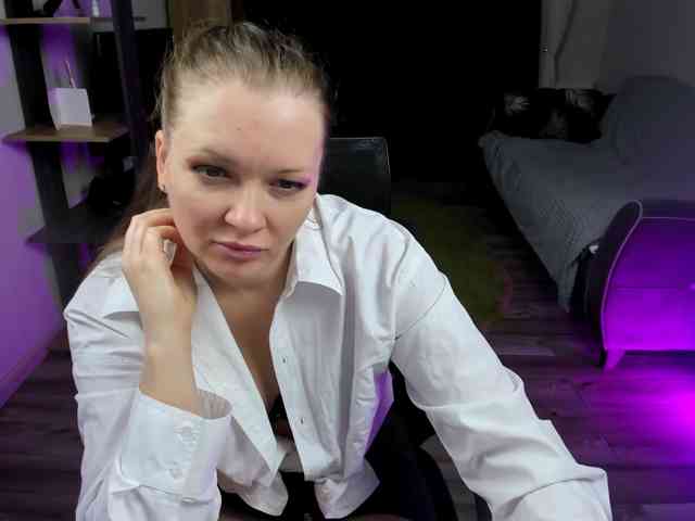 StrippingLady webcam