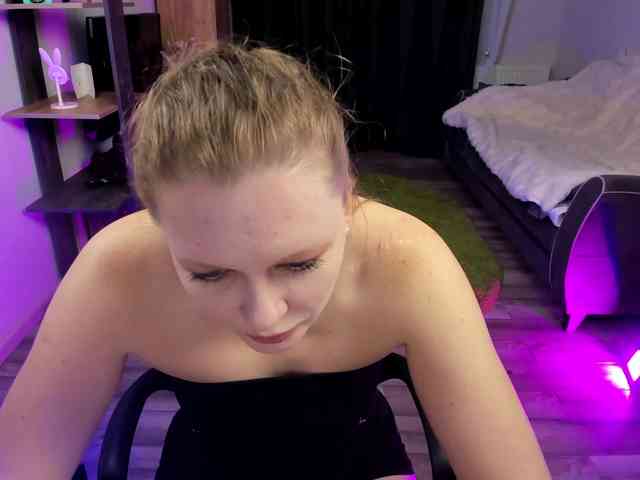 StrippingLady webcam