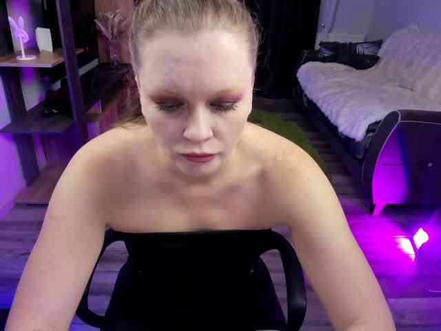 StrippingLady webcam