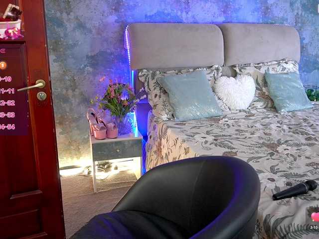 AmelyLoveme live webcam show