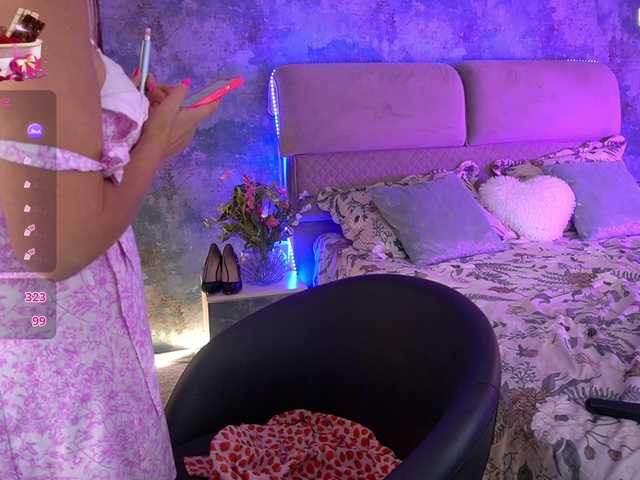 AmelyLoveme live cam on BongaCams