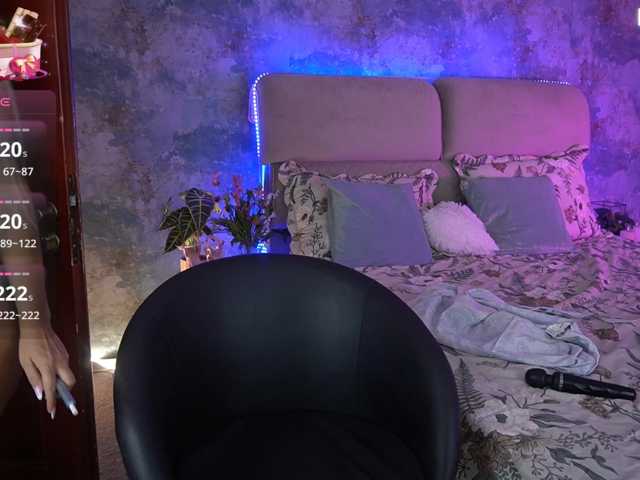AmelyLoveme live cam on BongaCams