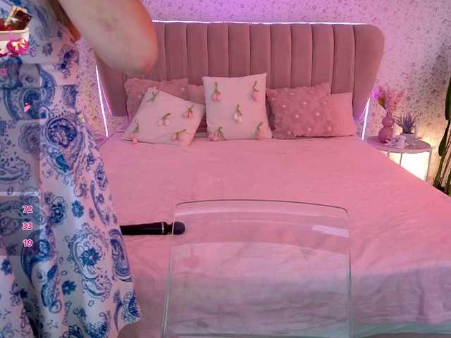 AmelyLoveme live cam on BongaCams