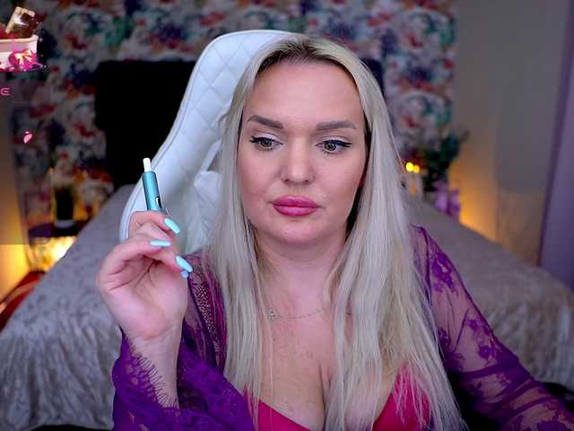 AmelyLoveme's BongaCams show and profile